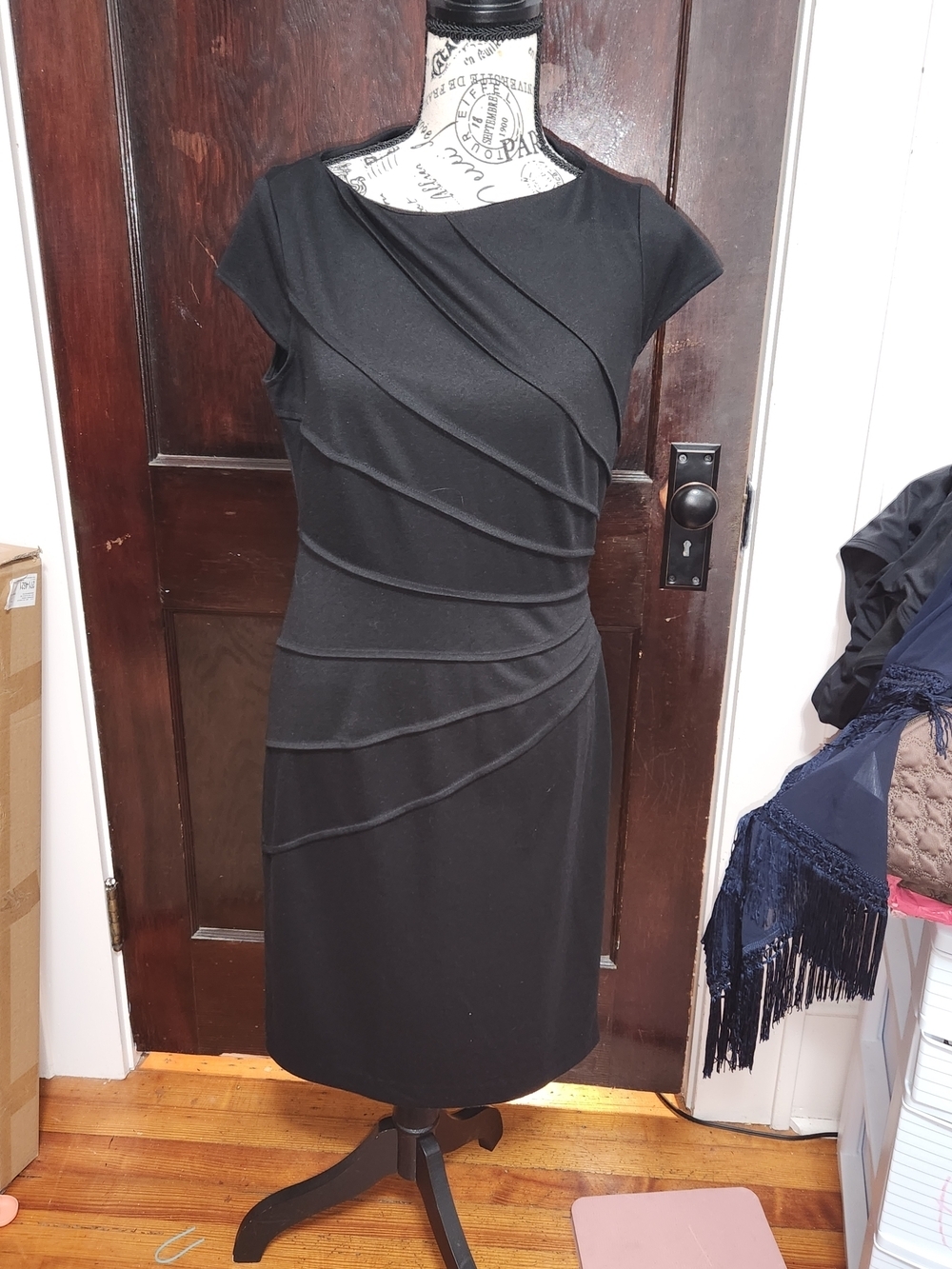 Maggy L's By Maggy London Classic Black Dress - Elegant Women's Dress Size 6